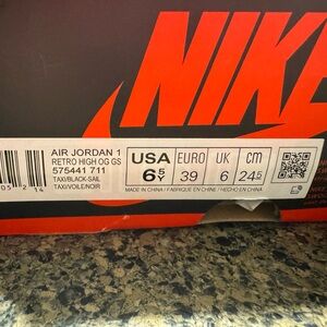 Nike Air Jordan 1 Retro High OG GS in Black and Orange